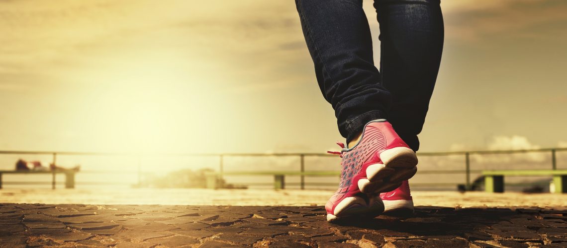 walk-2635038_1920[1]